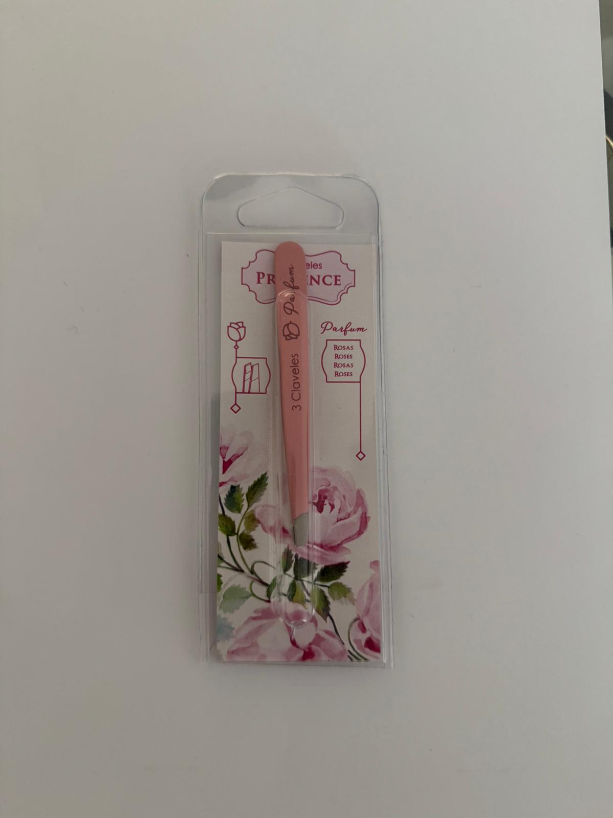 TRES CLAVELES PROVENCE PINZA SESGADA OLOR A ROSA 9.5 cm